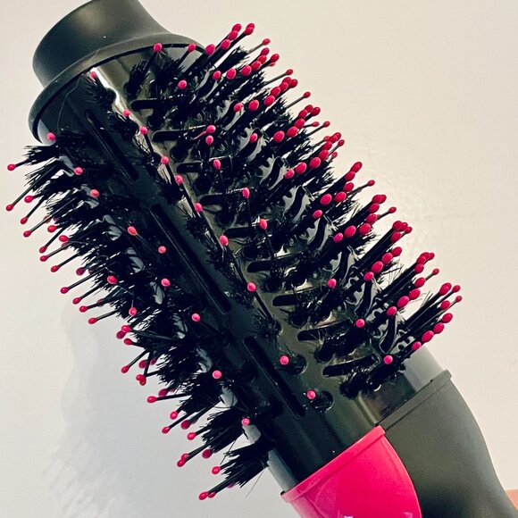 Revlon One-Step™ Volumizer Blow-Dry Brush - Picture 4 of 12